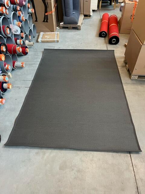 Donkersloot vloerkleed Okanda 200x 300cm grijs