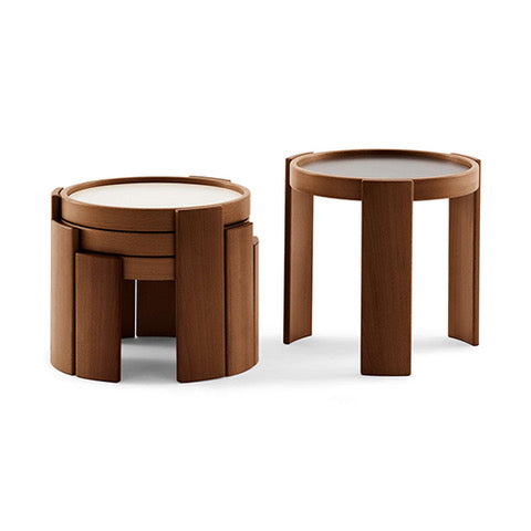 Cassina 780 - 783 bijzettafel donker beukenhout