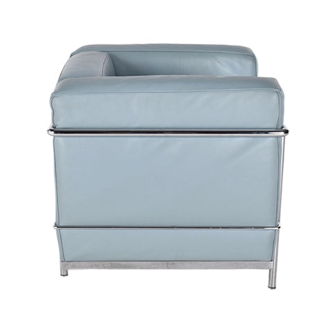 Cassina LC2 fauteuil lichtblauw