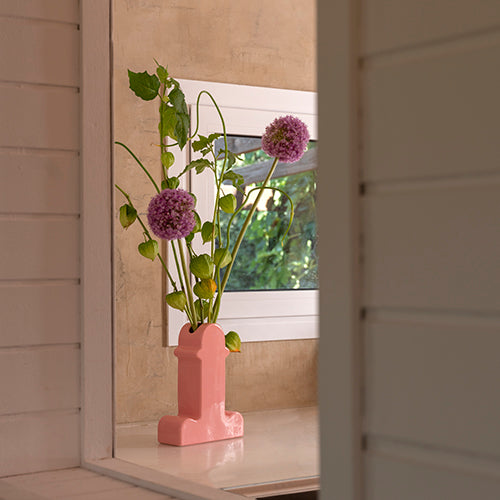 Ettorre Sottsass Shiva vaas roze BD Barcelona