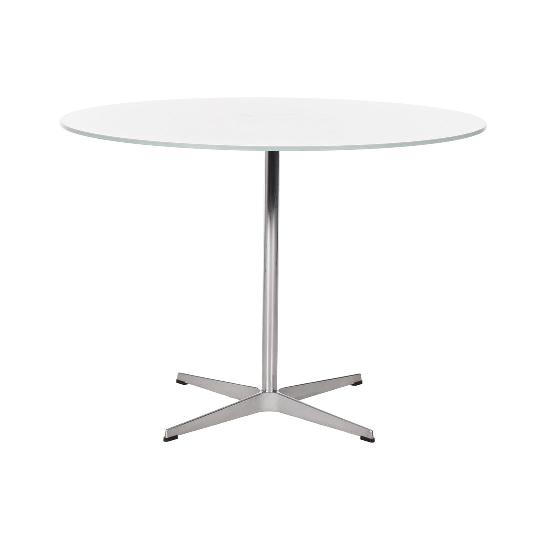 Fritz Hansen tafel rond glas 