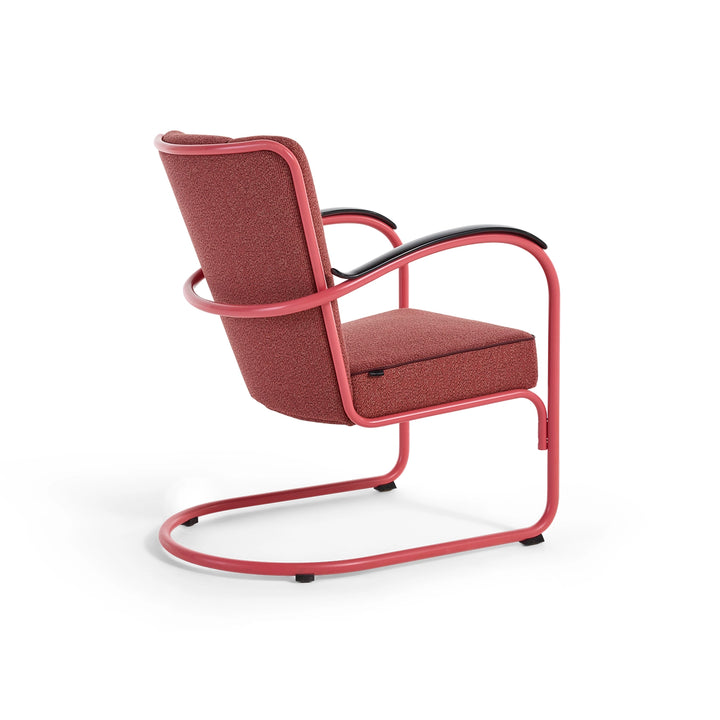 Gispen 412 fauteuil roze (Forestview), schuin achteraanzicht