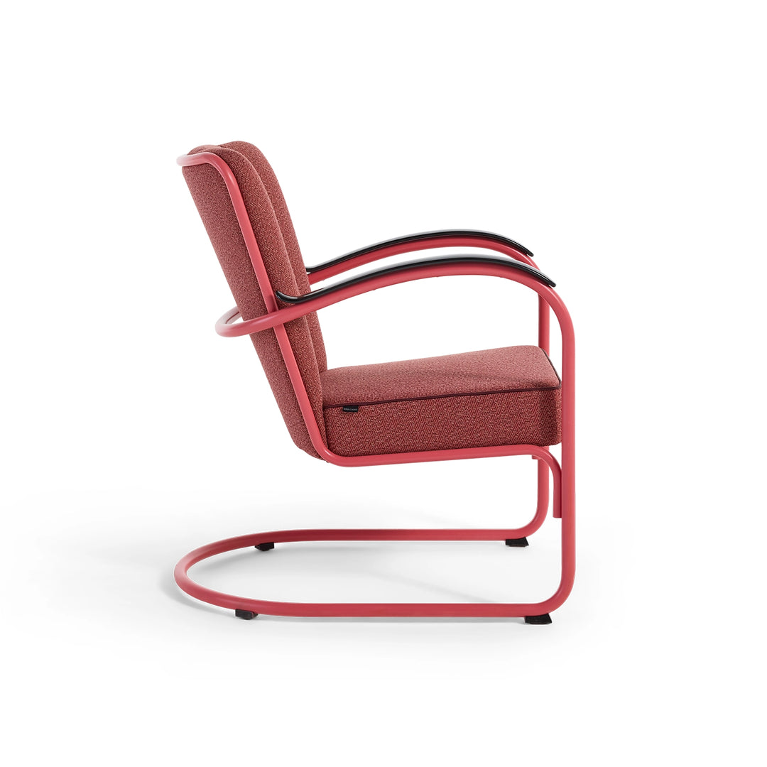 Gispen 412 fauteuil &amp; hocker roze (Forestview), fauteuil schuin zijaanzicht