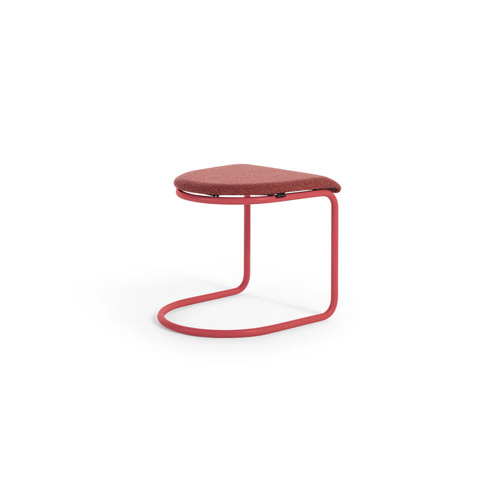 Gispen 412 fauteuil &amp; hocker roze (Forestview), hocker schuin achteraanzicht