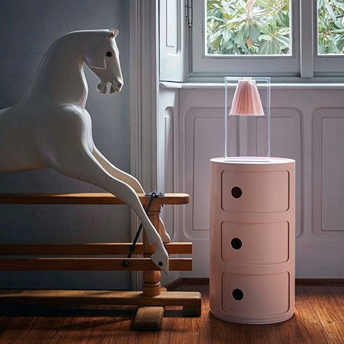 Kartell Compinibili kast sfeerfoto