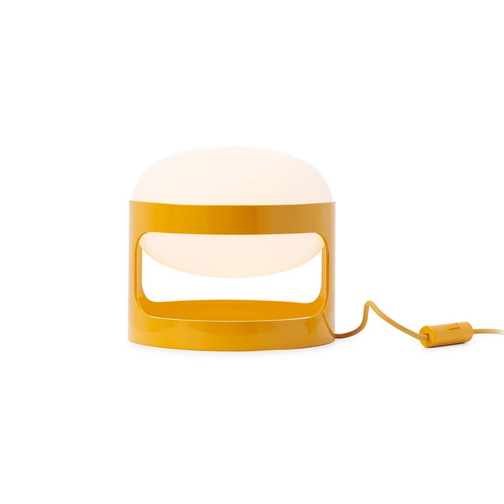 Kartell KD28 tafellamp mosterdgeel