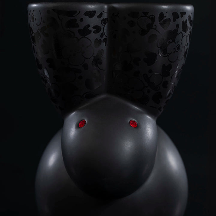 Moooi Delft Blue black edition vaas Rabbit