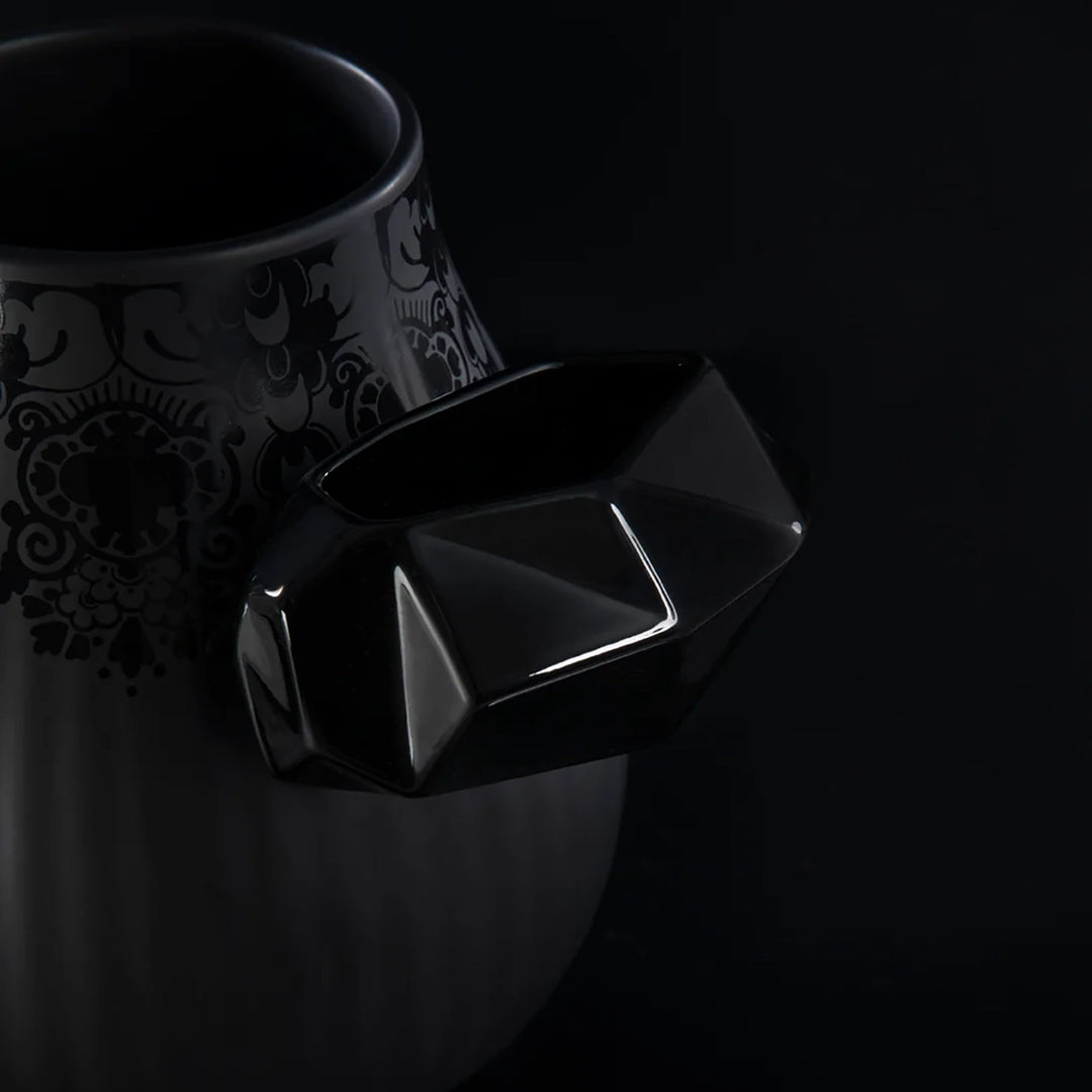Moooi Delft Blue vaas nr.8 black edition