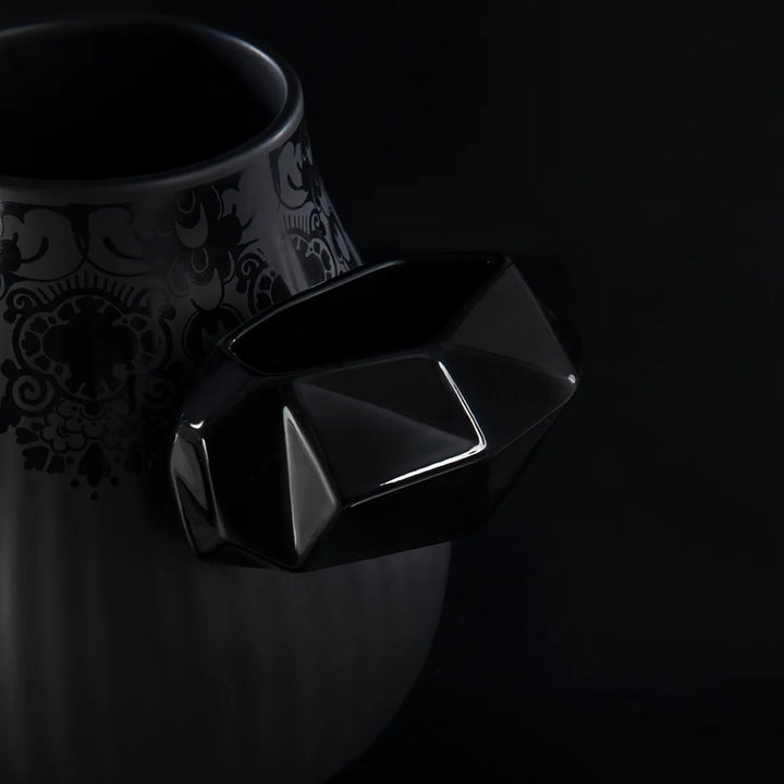 Moooi Delft Blue vaas nr.8 black edition