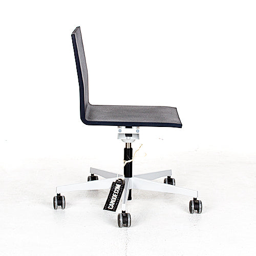 vitra 04 bureaustoel blauw