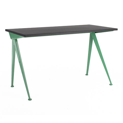 Vitra Compas Direction donker eikenhout bureau groen