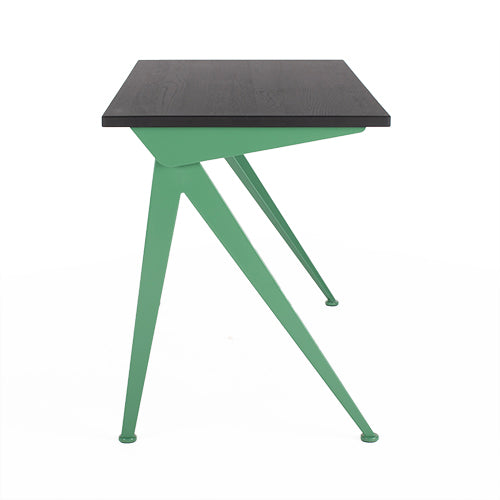 Vitra Compas Direction donker eikenhout bureau groen