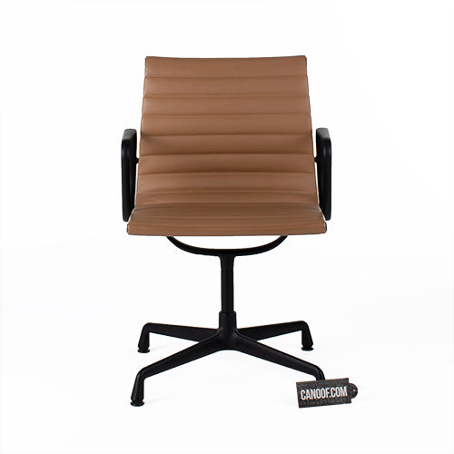 Vitra EA104 stoel taupe