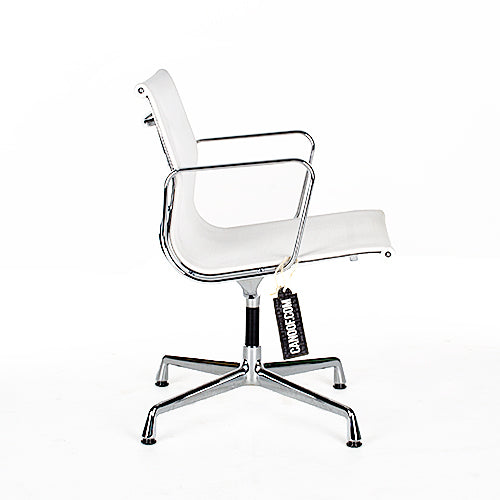 vitra ea108 netweave stoel wit