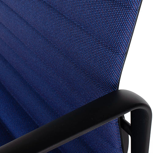 Vitra EA117 bureaustoel blauw