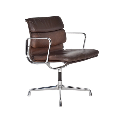 Vitra EA208 bruin leder