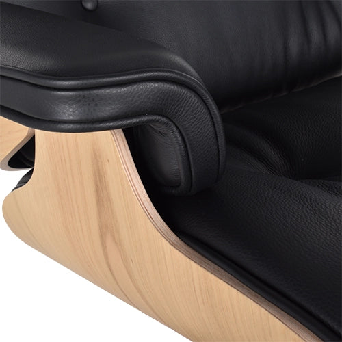 Vitra Eames Lounge chair en ottoman kastanje naturel