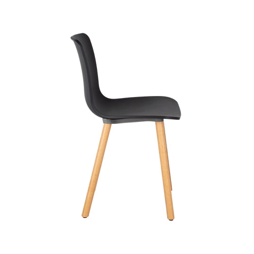 Vitra Hal stoel zwart naturel eikenhout
