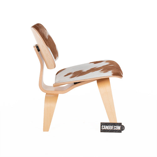 Vitra LCW koeienhuid stoel bruin wit