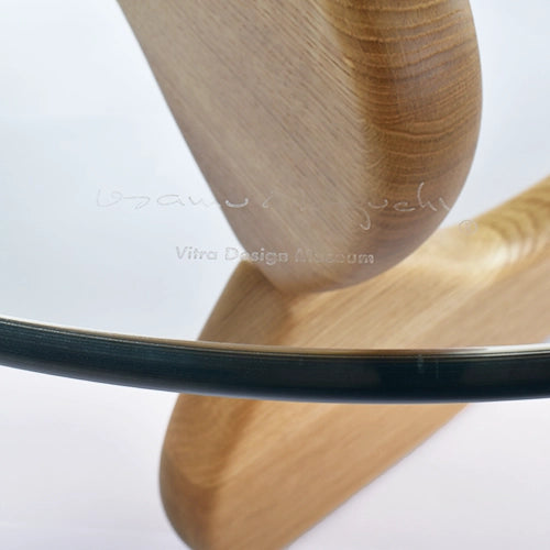 Vitra Noguchi salontafel eikenhout