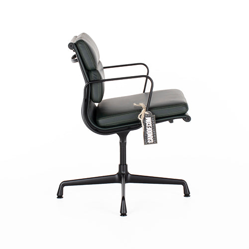 Vitra EA208 fauteuil groen