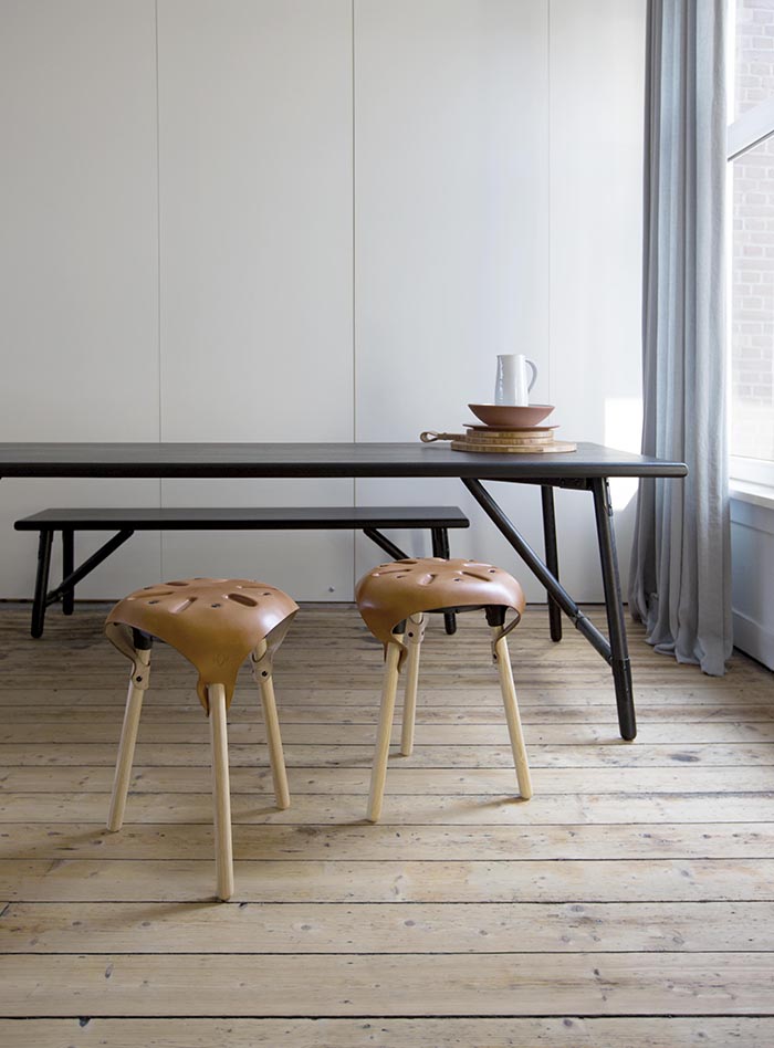 Vroonland stool nude leather bruin