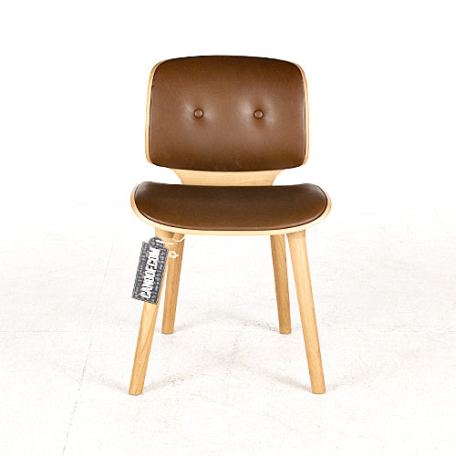 moooi nut stoel bruin