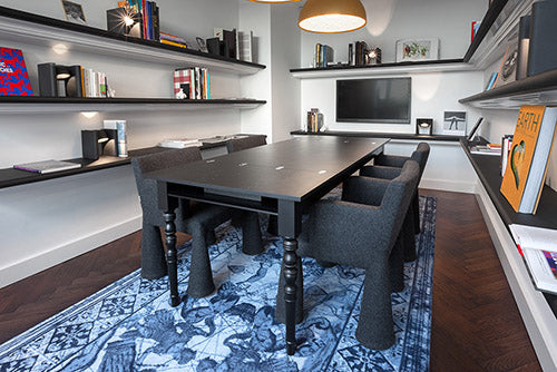 moooi vip chair taupe zwart antraciet