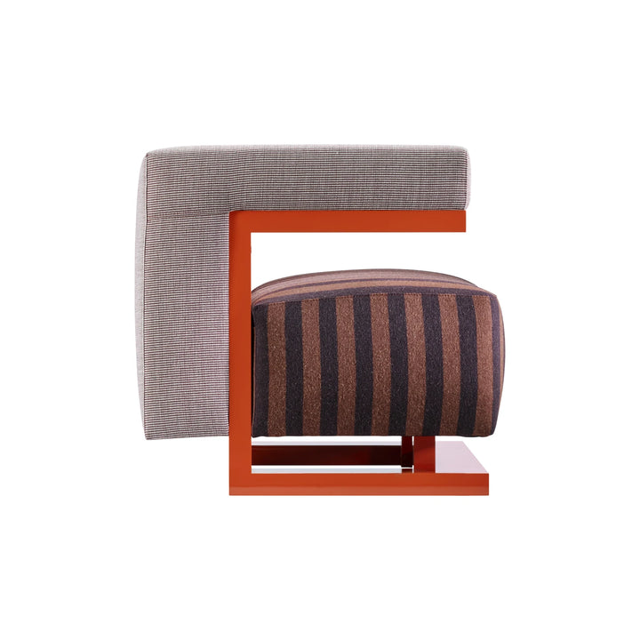 Tecta F51N fauteuil oranje zijaanzicht