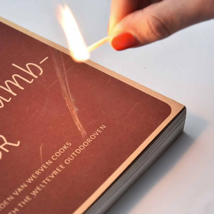 Vuur maken in de Outdooroven met het Cookbook