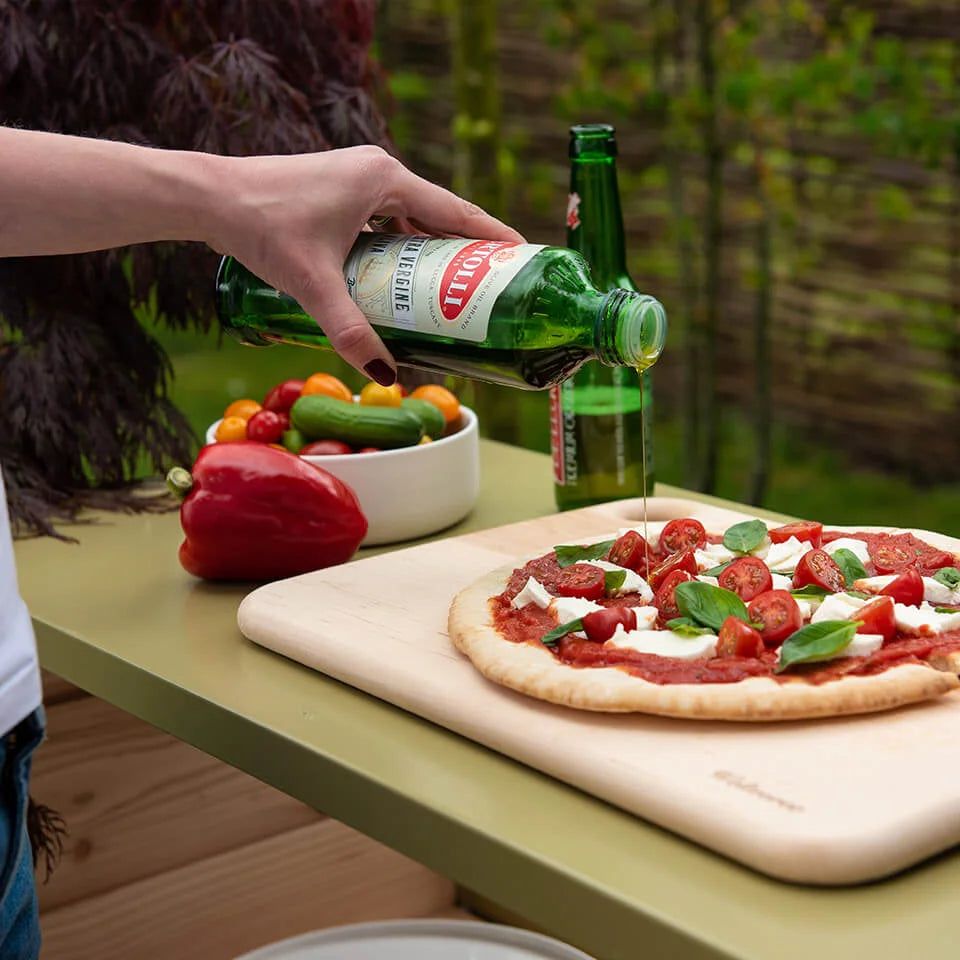 Weltevree Cutting Board met pizza