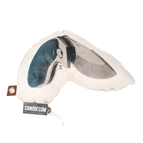 Mal Killing me Softly knive pillow